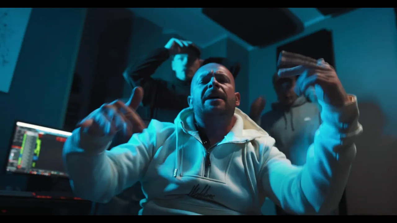 Raptor ft. Sadey, MichałG - Moro & Jeans