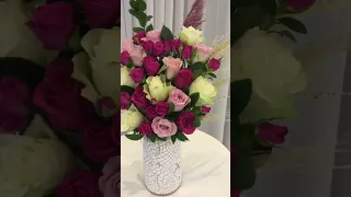 تنسيق ورد طبيعي في فازه دندنها