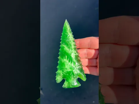 Making an Emerald Green Spearhead!