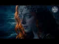 This Celtic Song Will Break Your Heart in the Most Beautiful Way 💚 Her Eyes, the Greenest Sea