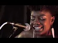 Noisettes, "Never Forget you"