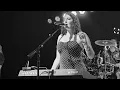 Download Lagu WAITING FOR A GIRL LIKE YOU …. FEVER 103 does FOREIGNER