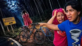 SE VOCÊ ENCONTRAR UMA MENINA DE MARIA CHIQUINHA COM SANGUE FUJA!