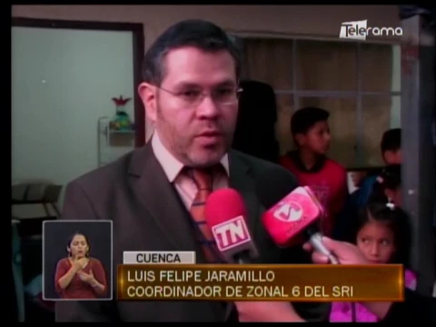 SRI dona ropa incautada a fundación Días Mejores