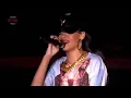 Rihanna & Jay-Z - Umbrella - Live at London