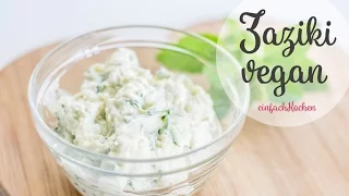 Schnell & einfach leckere Zucchinibratlinge mit Tzatziki kochen. || How to cook simple & easy Zucchi. 