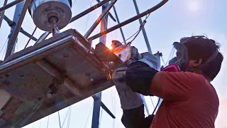 Metal, Barnacles and POWER TOOLS!!! – Sailing Turtle