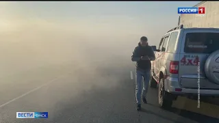 На трассе в Крутинском районе из-за горящих торфяников ухудшилась видимость на дороге