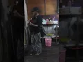 Download Lagu Pengamen bersura emas...