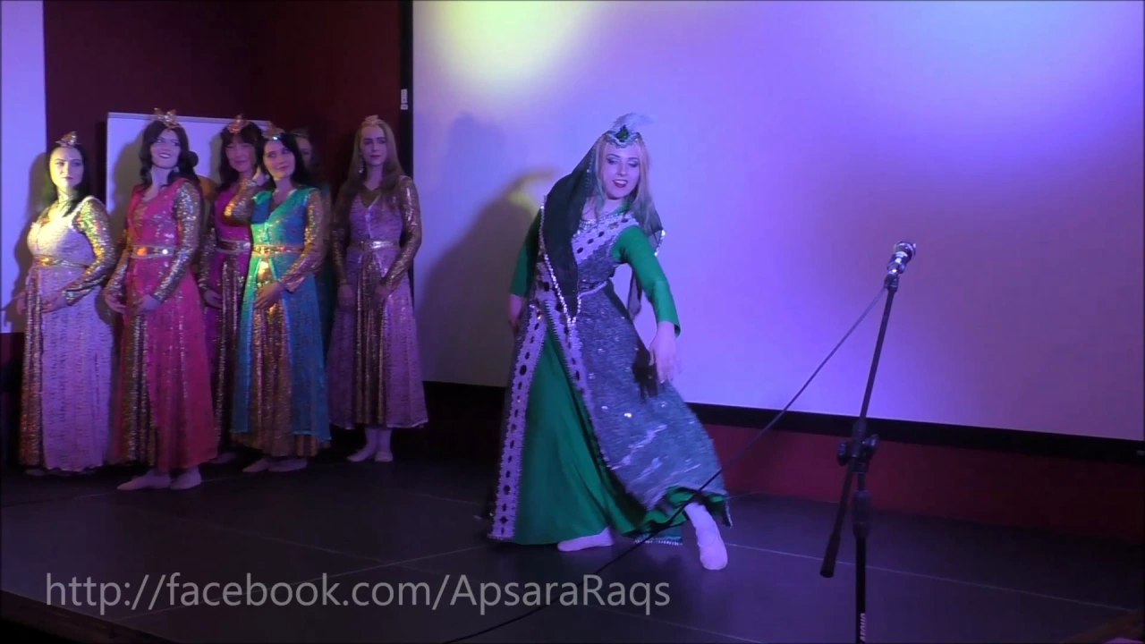 Panjareh Baz Mishavad - Persian Neoclassical dance by Apsara Afsanesara