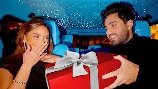 فاجأتها في عيد الحب       دندنها