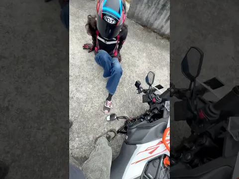 🥺She fell down💔enna achi ?😞 #bikeride #ktmlover #nrf #nithishrider