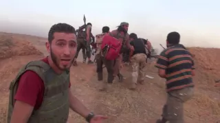 معاذ الشامي اللحظات الأولى لانطلاق معركة تحرير حلب ودخول الأبطال والمدرعات لثكنات الميليشيات 
