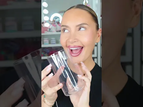 Peeloff lips? 😱