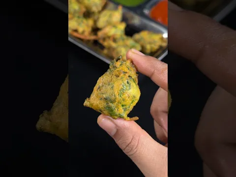 Palak Ke Pakode | Crispy & Tasty #shorts