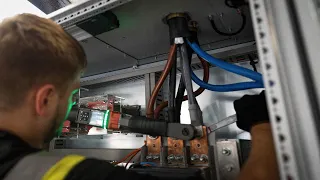 Terminating a 630A 3 phase supply | REC11