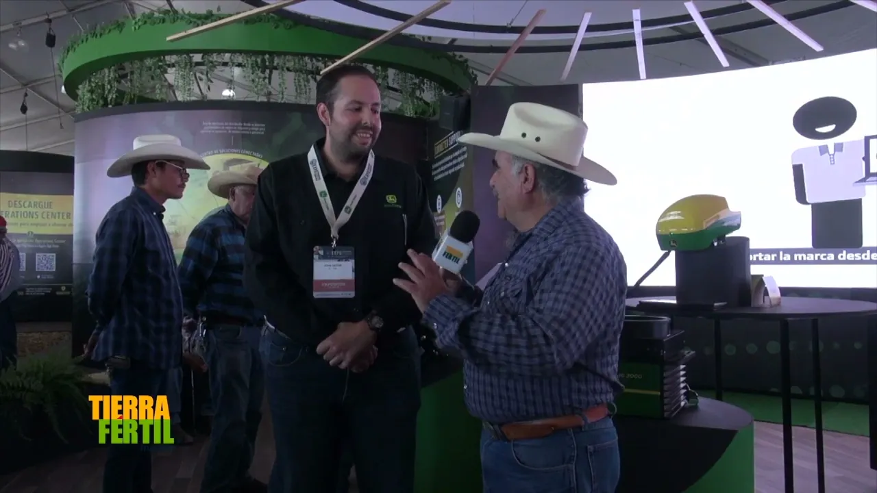 Tierra Fértil Tv- Desde la Expo Agroalimentaria Guanajuato 2022 tractores  John Deere (19.12.22)