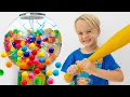 Download Lagu Chris and Michael Play with Giant Gumball Machine