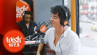 elijah woods performs 