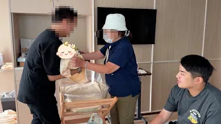 赤ちゃんが生まれたと伝えたらババアが大阪から飛んできた【ドッキリ】