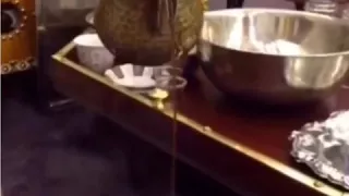 صب القهوة عدل دندنها