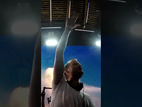 Watch the full set from Avicii’s final show on avicii.com/community ◢ ◤