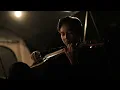 Daun Jatuh - Dewi (Campfire Session)