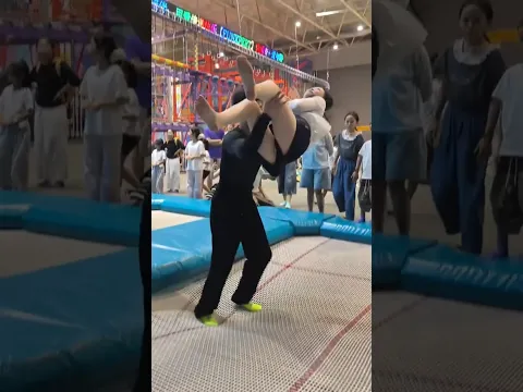 Watch This Teen Jump Around A🥱🥱Fun Park Trampoline For The First Time #viralvideo #short