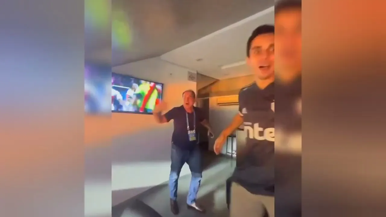 MURICY RAMALHO COMEMORANDO O TÍTULO DA COPA DO BRASIL