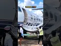 Download Lagu Pilot Dan Pramugari nya Ketinggalan Diluar! 🤭