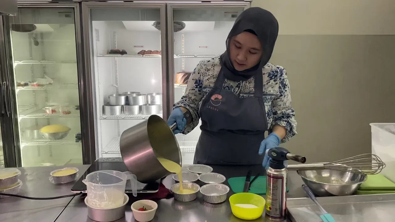 Stove top Creme Brulee - 1 min Prep, with No-Torch Hacks!