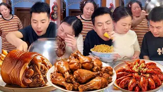 My gluttonous husband hid pork ribs, but I ate them all!