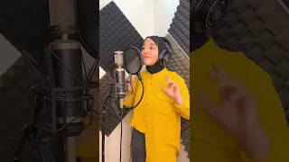 مين متحمس لا غنيتي قريبا ليا مور 