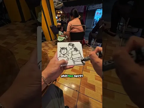 Anh chàng đã làm điều này khi thấy em bé nhìn mình 🥰
