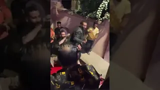 ما اجمل جبر الخواطر فرقة أفراح شعبي قبل ما يخلصوا الفرح لاحظوا وجود شخص رقيق الحال  ما اجمل جبر الخواطر فرقة أفراح شعبي قبل ما يخلصوا الفرح لاحظوا وجود شخص رقيق الحال
