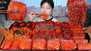 ASMR MUKBANG| 직접 만든 불닭 버섯 연어불닭쌈 소세지 먹방 & 레시피 SPICY MUSHROOMS AND FIRE NOODLES EATING