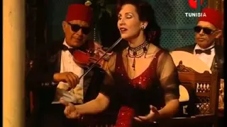 أسمر ملك روحي     بأداء مطربه تونسيه رائعه   لسلطانة الطرب منيره المهديه دندنها