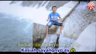 Download Fadly - Rindu Disayang Ayah [Official Music Video] MP3