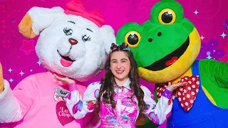 LARA CAMPOS - LA FIESTA DE RHENNÉ Y GALLETA