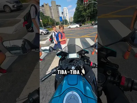 Dimarahi Ibunya, Aksi Bocah Ini Justru Curi Perhatian😳