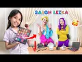 Download Lagu WAJAH TOMPEL \u0026 GONDRONG DICORET-CORET LEIKA!! 😱 MAKE UP BUNDA DIPAKE?!