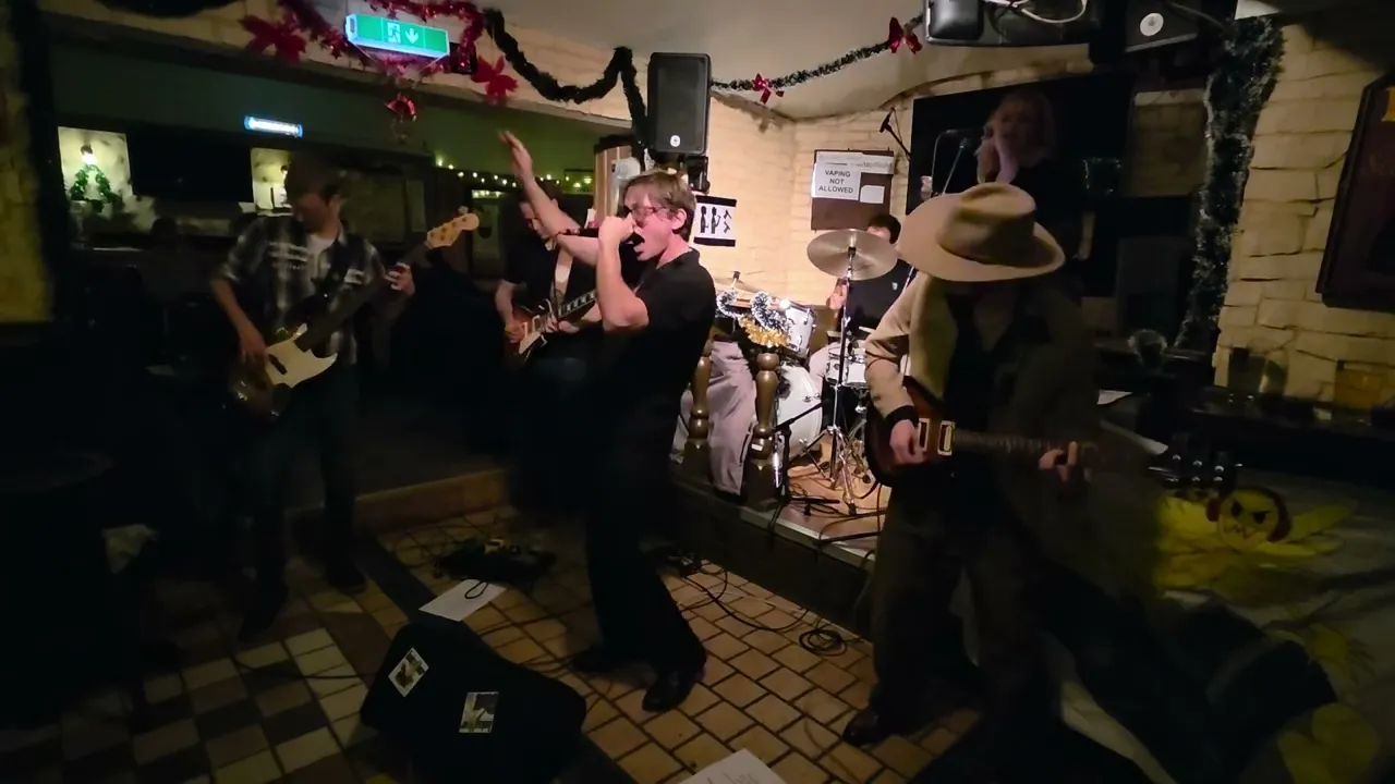Dani California (Red Hot Chili Peppers) – live im Shamrock, München