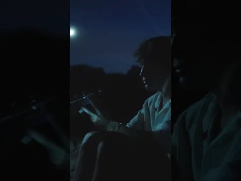 Usa este audio y te escribirá tu casi algo.