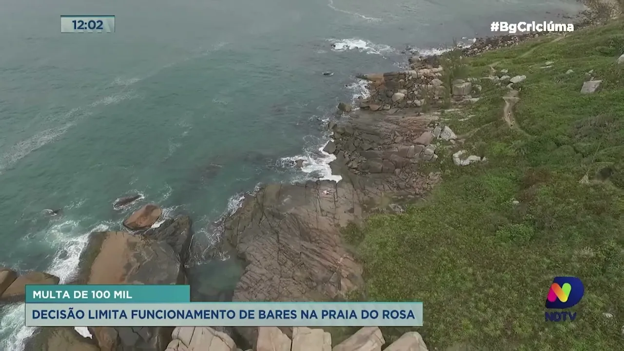 Decisão da Justiça limita funcionamento de três bares na Praia do Rosa em Imbituba