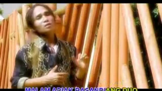 minang ades sadewa kado dalam lagu