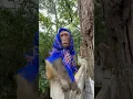 Download Lagu This Monkey Knows How to Work the Crowd!