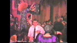                                                                                رقصني دخلك يا حبيبي دندنها