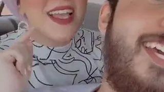 انا تاجك وسلطانك وتحت أمر معاليكى 