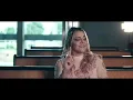 Adriana Aguiar - Ela Não Anda, Ela Marcha | Vídeo Clipe Oficial