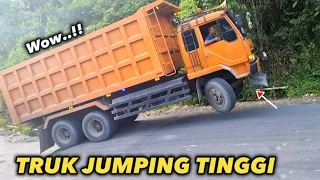 Download Dump Truck Tronton Jumping Tinggi Di Tanjakan Batu Jomba MP3